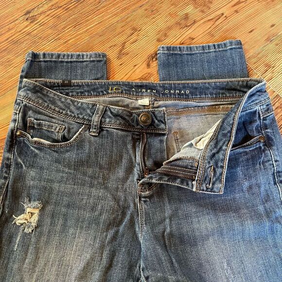 Lauren Conrad Womens jeans size 10. Distressed, bottom hem 5.5”. Great shape - Picture 3 of 8